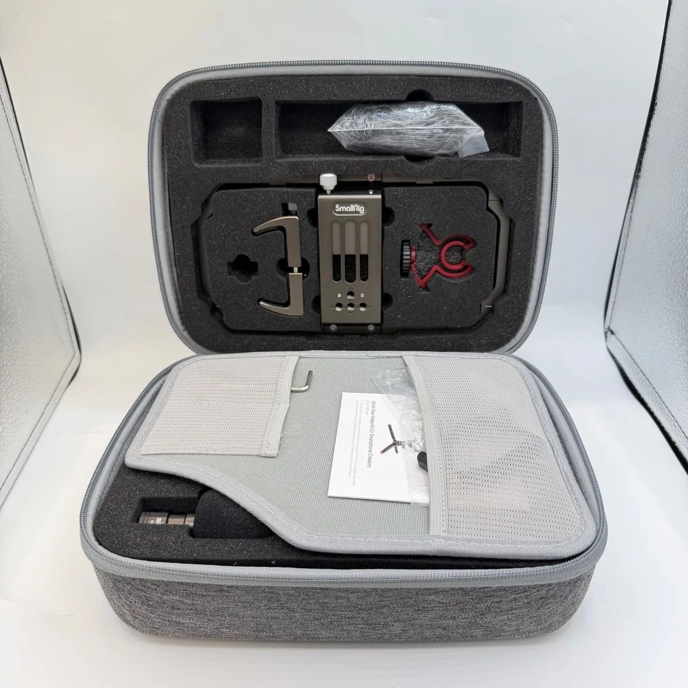 SmallRig All-In-One Video Kit for Smartphone Creators P96 LED Light Mic Case
